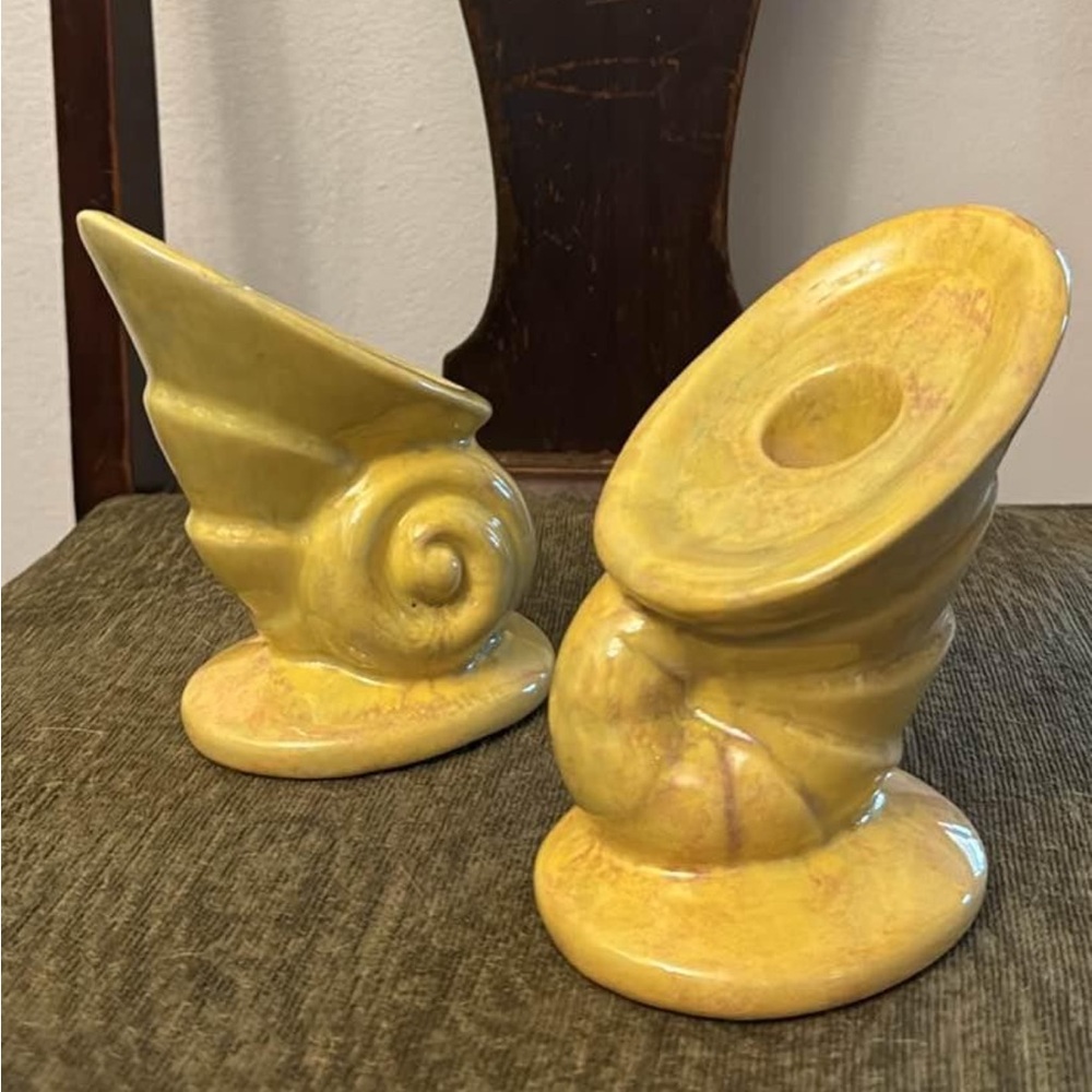 Retro ceramic shell candlestick holders